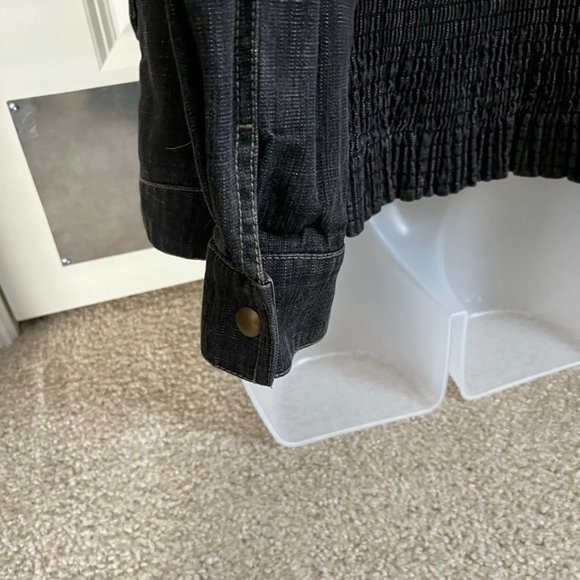 Excellent Condition City DKNY Denim Jacket - Picture 10 of 16